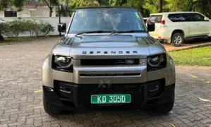 Land Rover Defender 2022 Gray