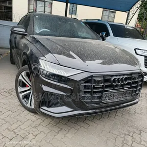 Audi Q8 2021 Black