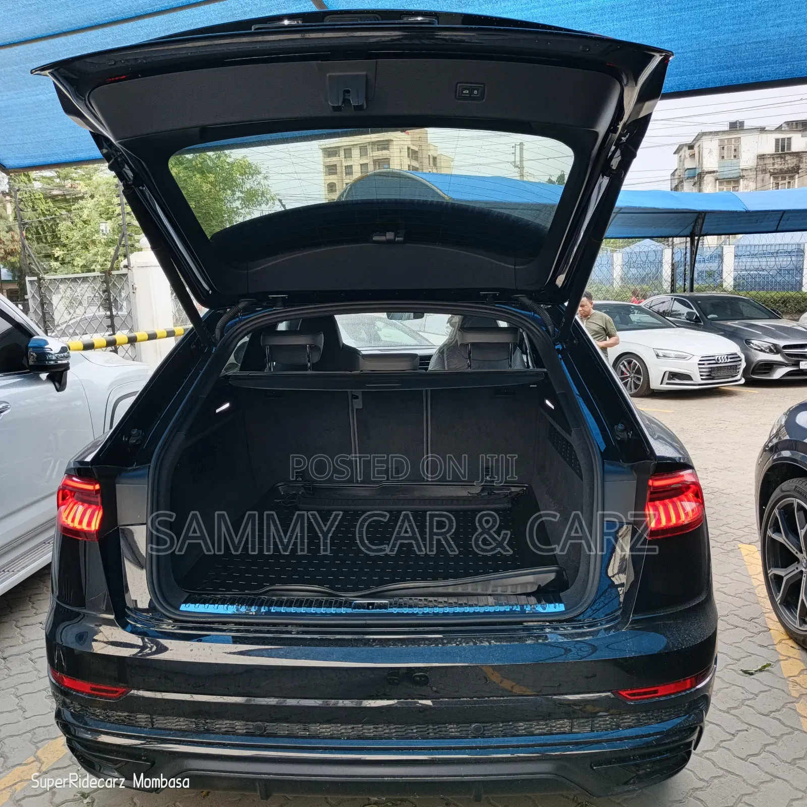 Audi Q8 2021 Black