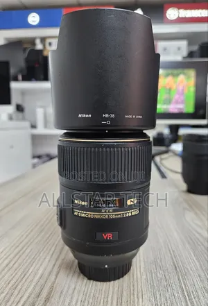 Nikon Af-S Vr Micro-Nikkor 105mm F/2.8g if-Ed Lens