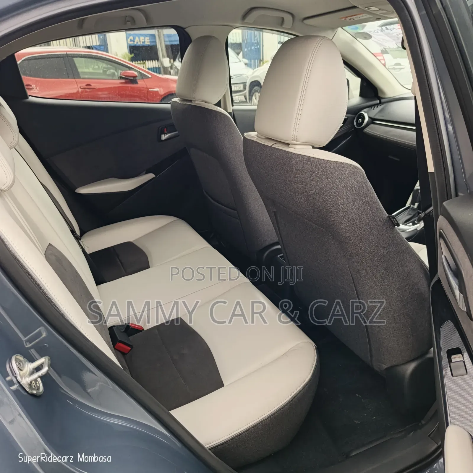 Mazda 2 2020 Gray