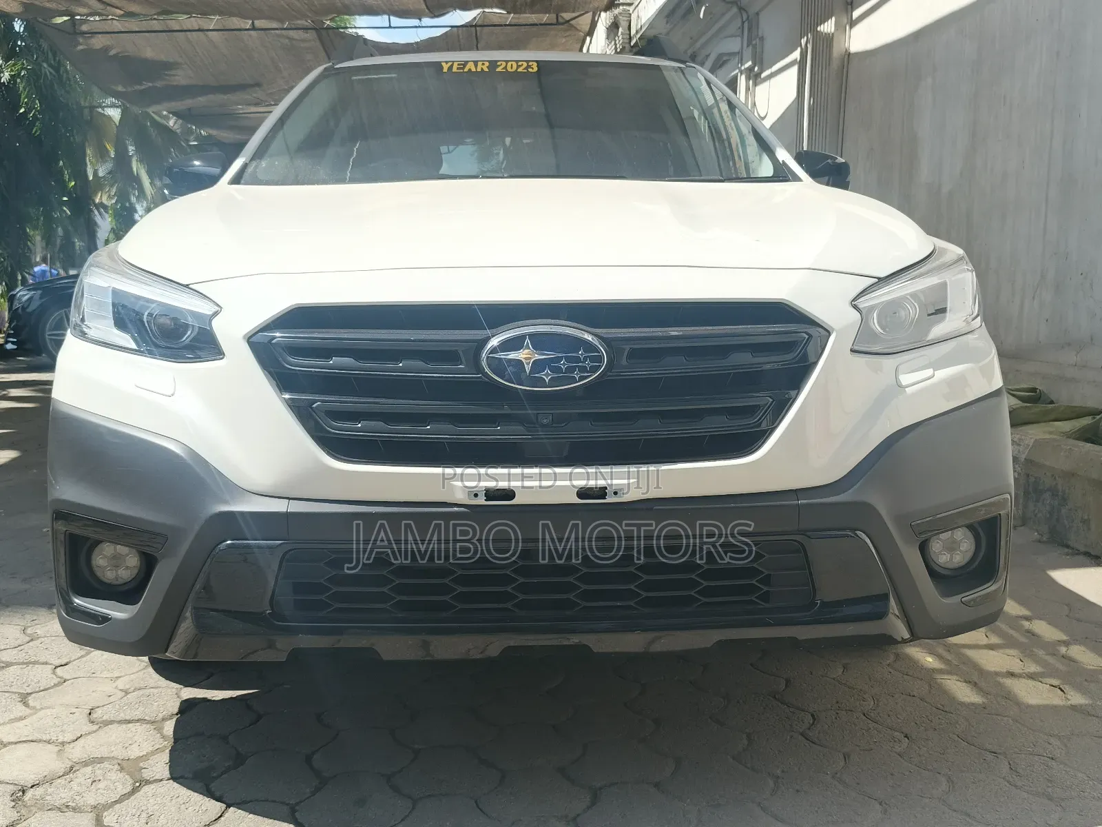Subaru Outback 2023 White