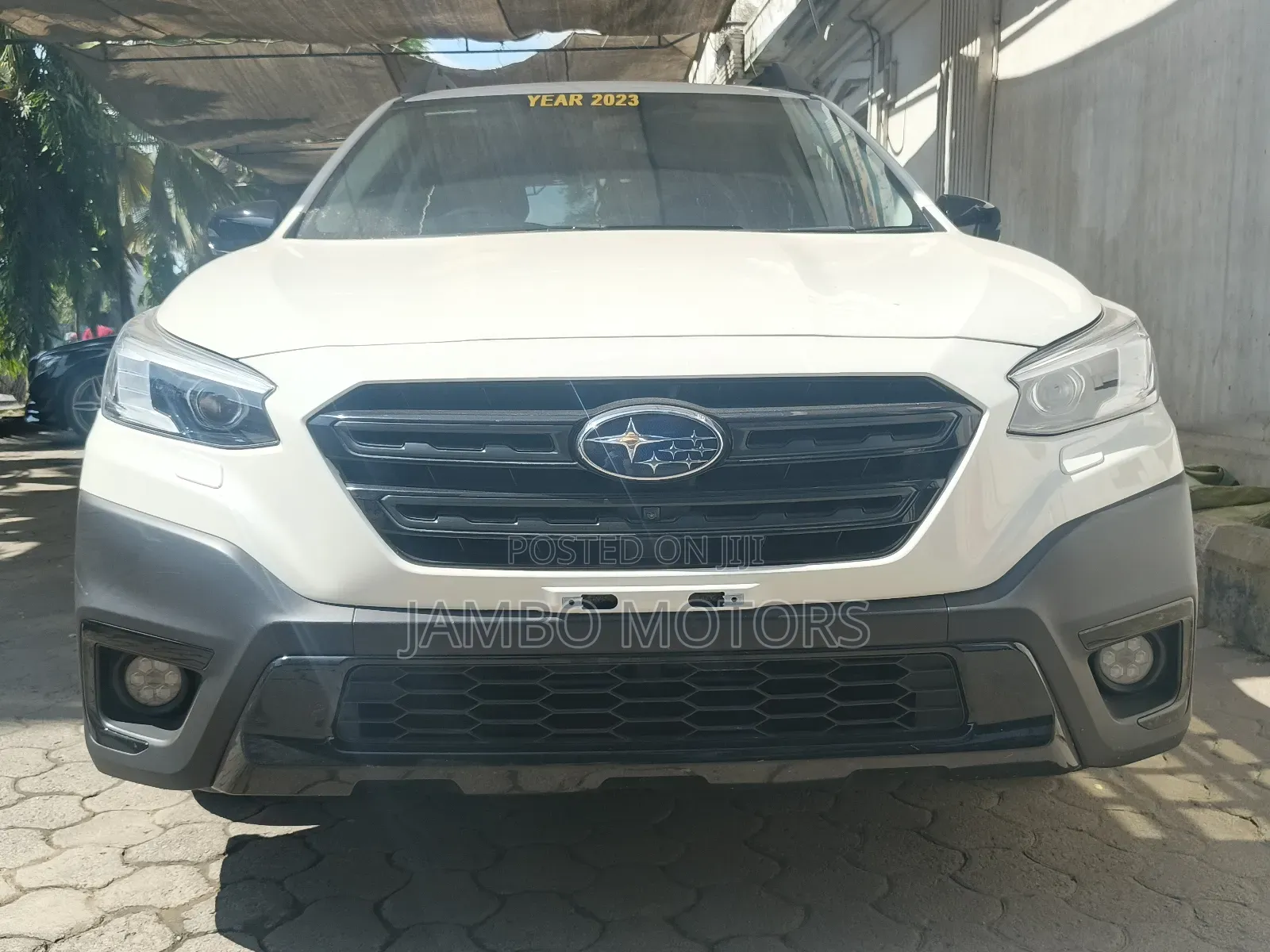 Subaru Outback 2023 White