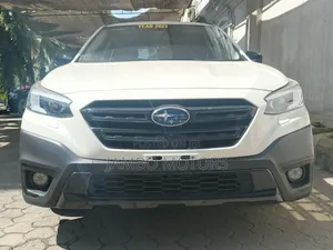Subaru Outback 2023 White