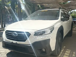 Subaru Outback 2023 White