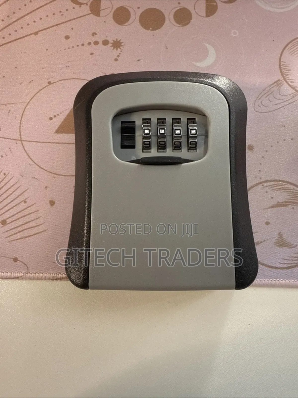 Metallic Key Box