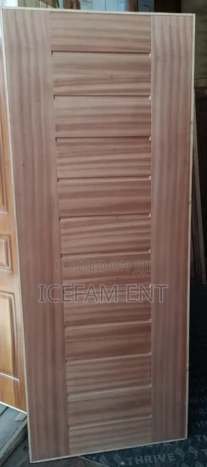 Mahogany Embozed Door/Embozed Door