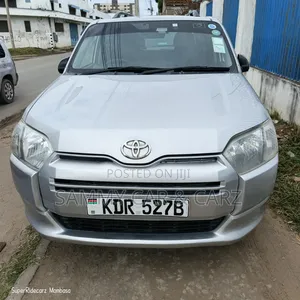 Toyota Succeed 2017 Silver