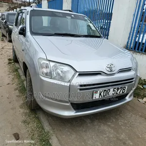 Toyota Succeed 2017 Silver