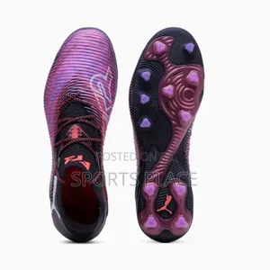 Lightweight Puma Pro Ag/Fg Future 8 Football Boots.