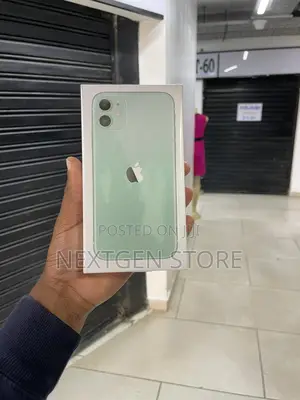 New Apple iPhone 11 128 GB Green
