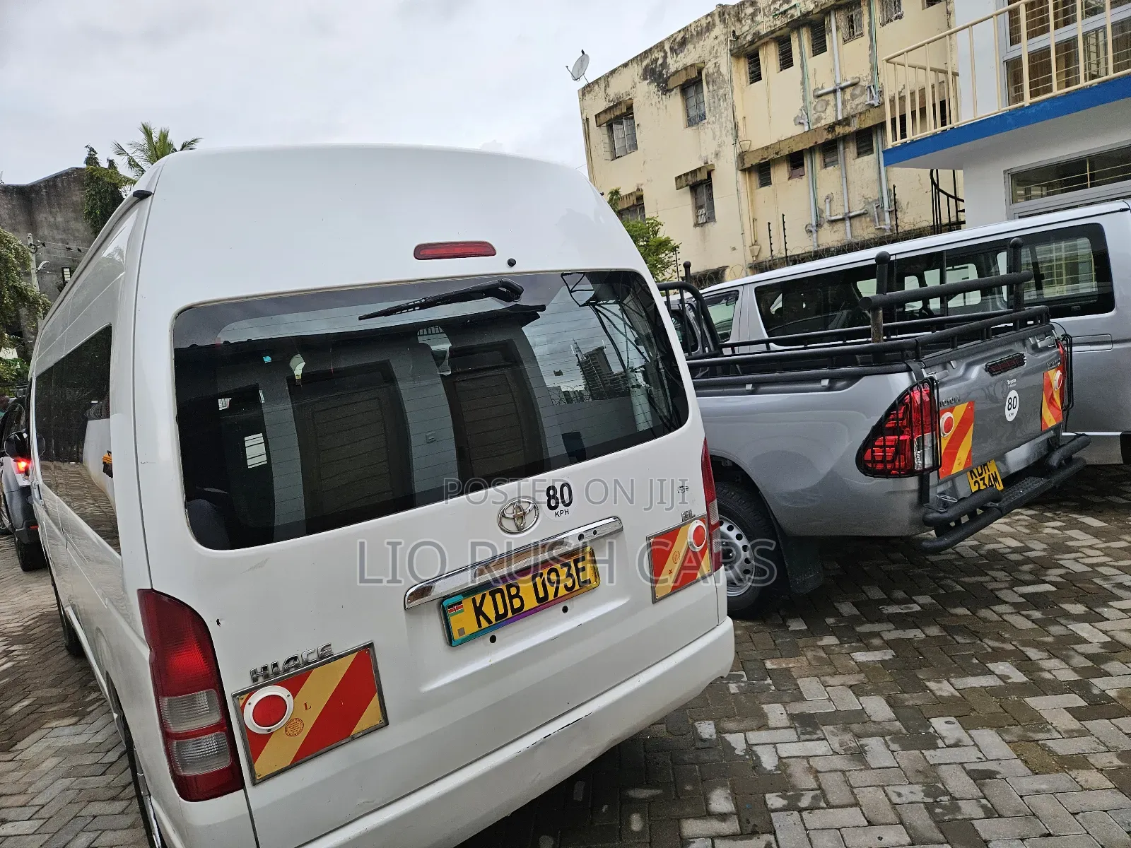Toyota HiAce 2015 White