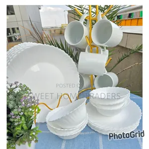 *24pcs Trendy White Dinner Sets*