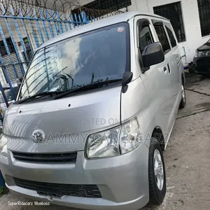 Toyota TownAce 2018 Silver