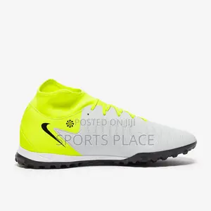 Nike Phantom Luna Ii Academy Tf Trainers.