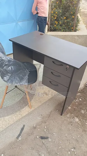 0.9 Mtr Students Study Desk Plus Eames Study Chair