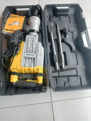 Uyustools Heavy Duty Breaker 2700w