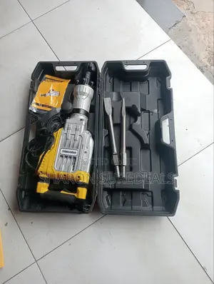 Uyustools Heavy Duty Breaker 2700w