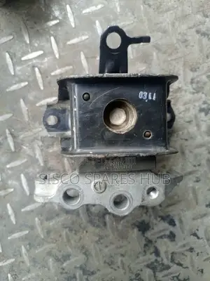 Engine Mounting Daihatsu Mira (2015)