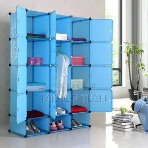 Portable Plastic Wadrobe