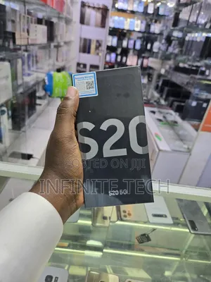 New Samsung Galaxy S20 128 GB Black