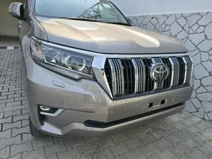 Toyota Land Cruiser Prado 2018 Brown