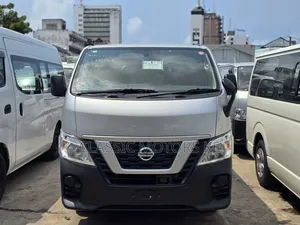 Nissan Caravan (Urvan) 2019 Silver