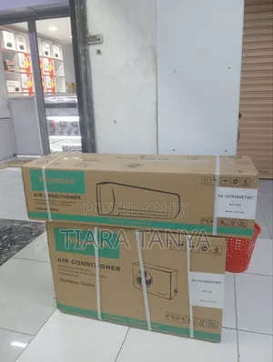 Hisense 12000 Btu Air Conditioner as 12cr4svetg07 White