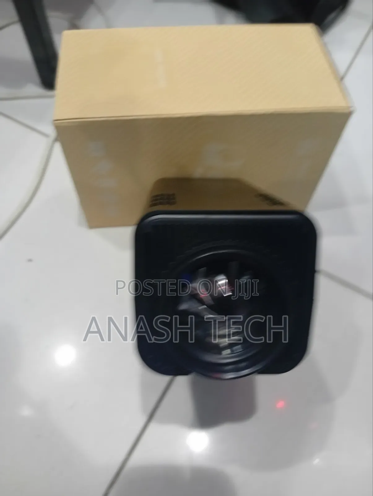 Android-13 Hy320 Mini" Projector