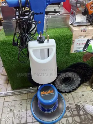 Highly Noted 1100w Kzubr Floor Scrubber With 3 Brushes