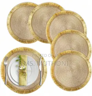 High Quality Round Shimmery Gold Placemats/Tablemats*