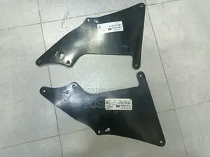 Prado 150 Fender Seal