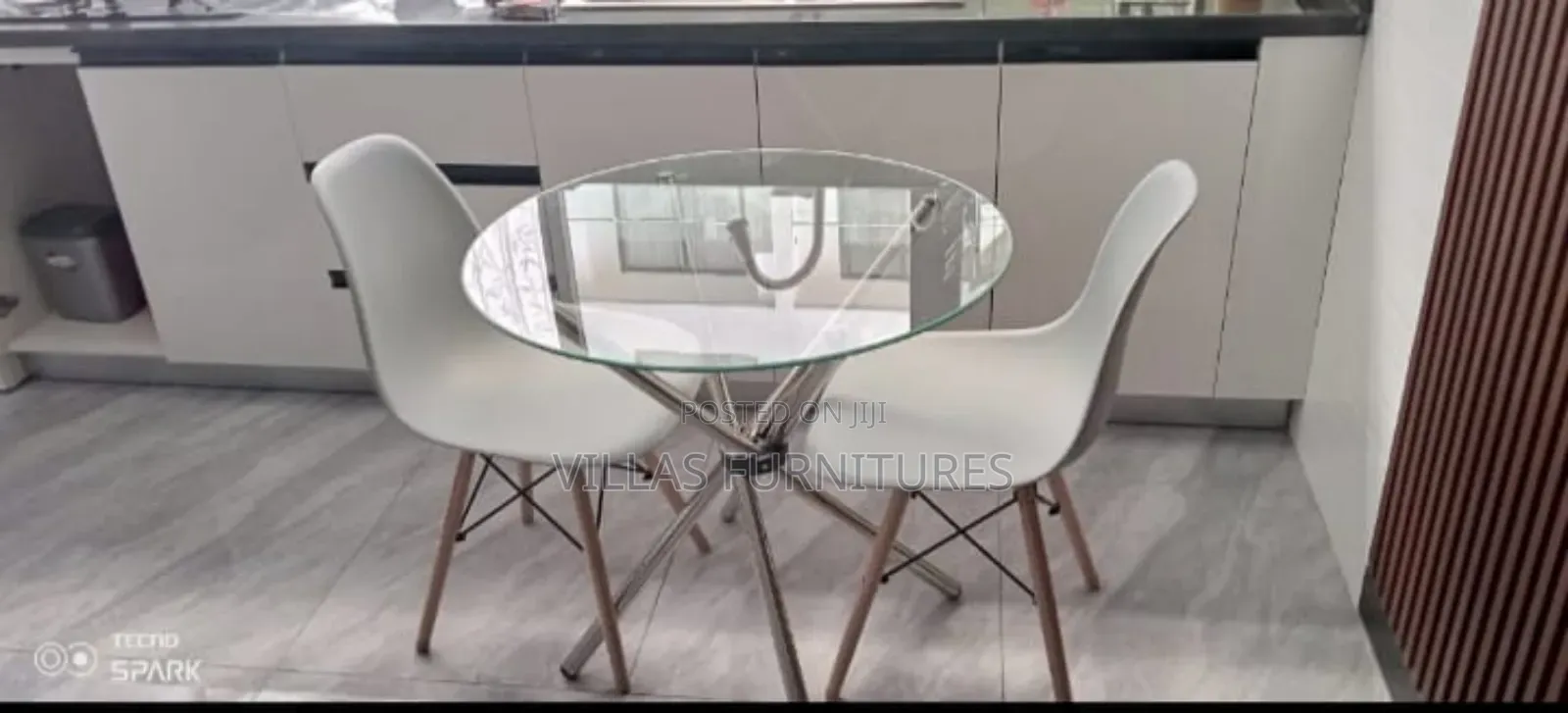 Round Dining Set