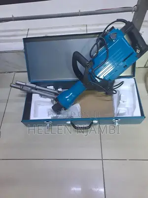 2600w Makita Demolition Hammer