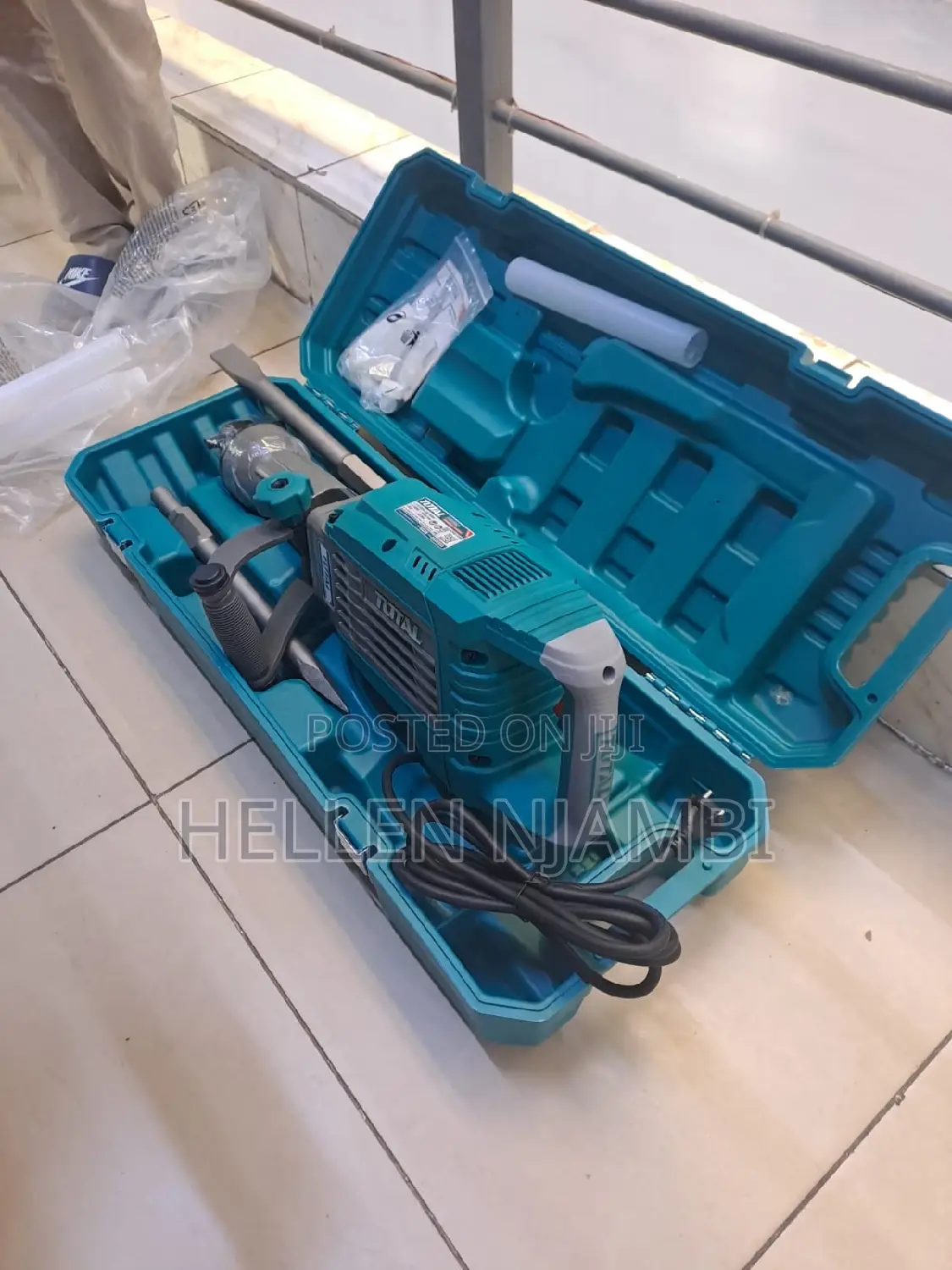 Total 16kg 1700watts Demolisher