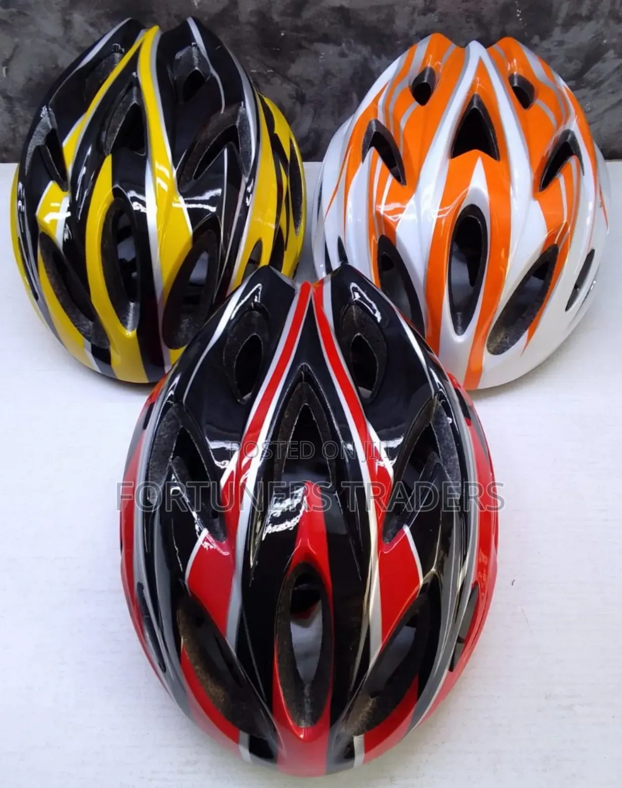 Adjustable Cycling Helmet With Detachable Visor
