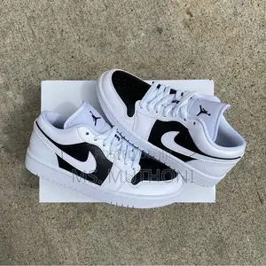 Jordan 1 Low White / Black Sizes 38-45