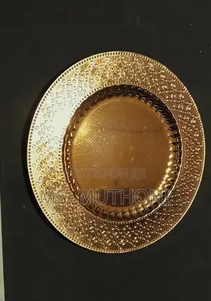 Decorative Charger Plates / Dinning Table Set Up