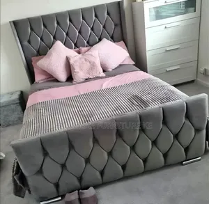 Chester Bed 4 By 6 Gray Tufted Upholstery