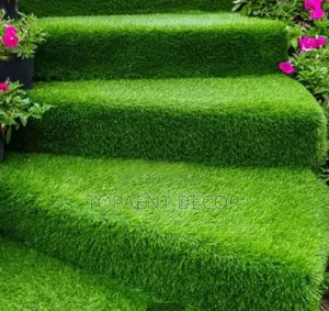 Water Conservative and Splendid Backyard Artificial Grass