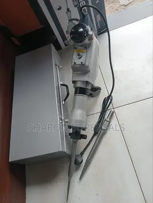 Demolition Breaker 1450w