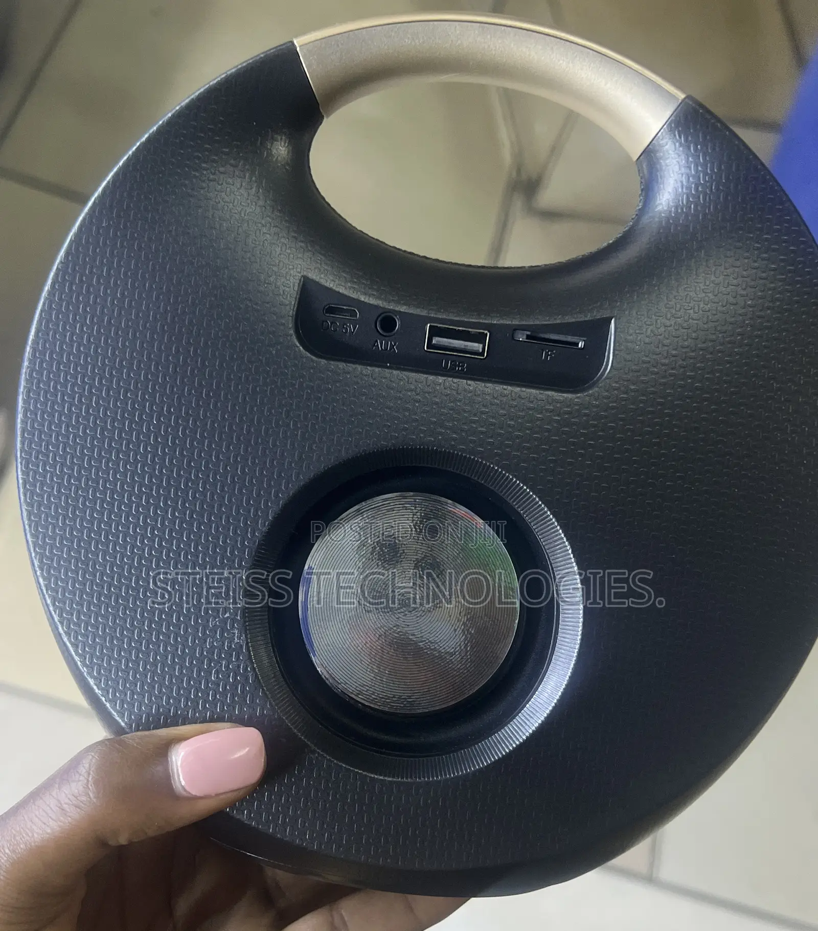 M1 Mini Bluetooth Speaker.