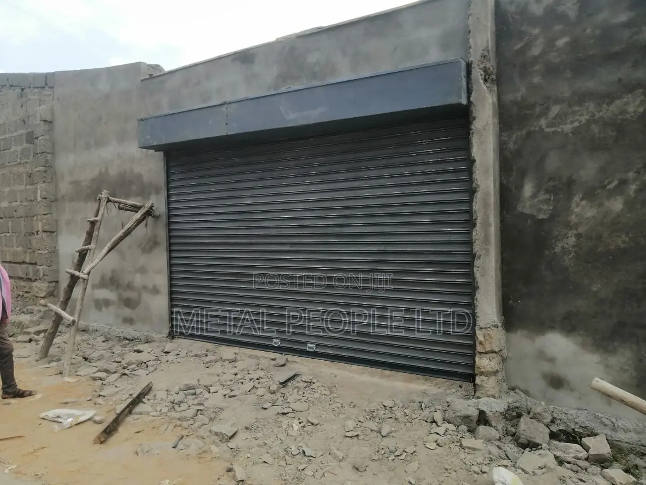 Roller Shutter Doors. Variety of Sizes Available.