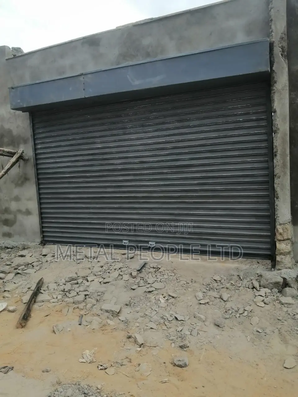 Roller Shutter Doors. Variety of Sizes Available.