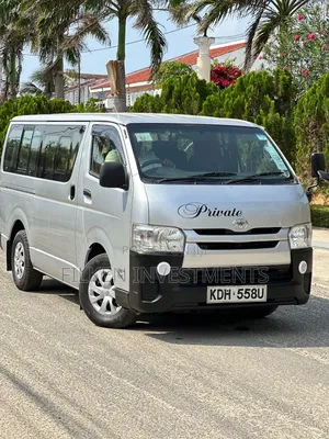 Toyota HiAce 2016 Silver