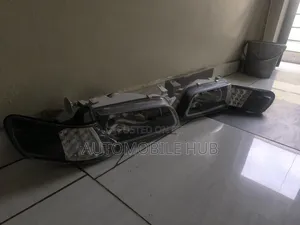Toyota 100 After Market Headlights With Corner Lamps