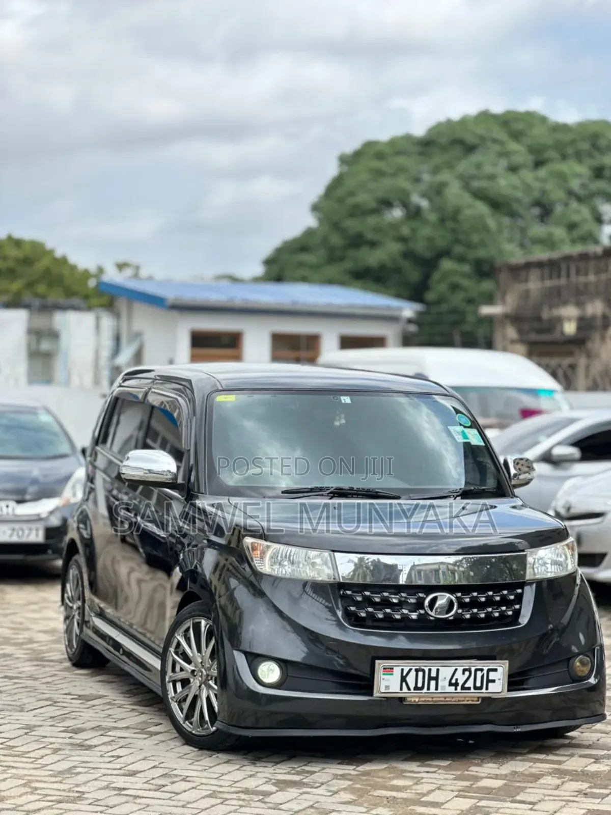 Toyota bB 2015 Black