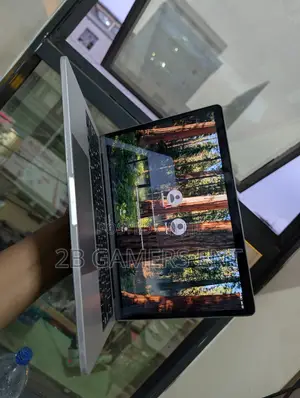 Laptop Apple MacBook Pro 2019 16GB Intel Core I7 SSD 1T