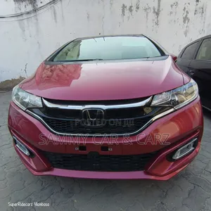 Honda Fit 2018 Maroon