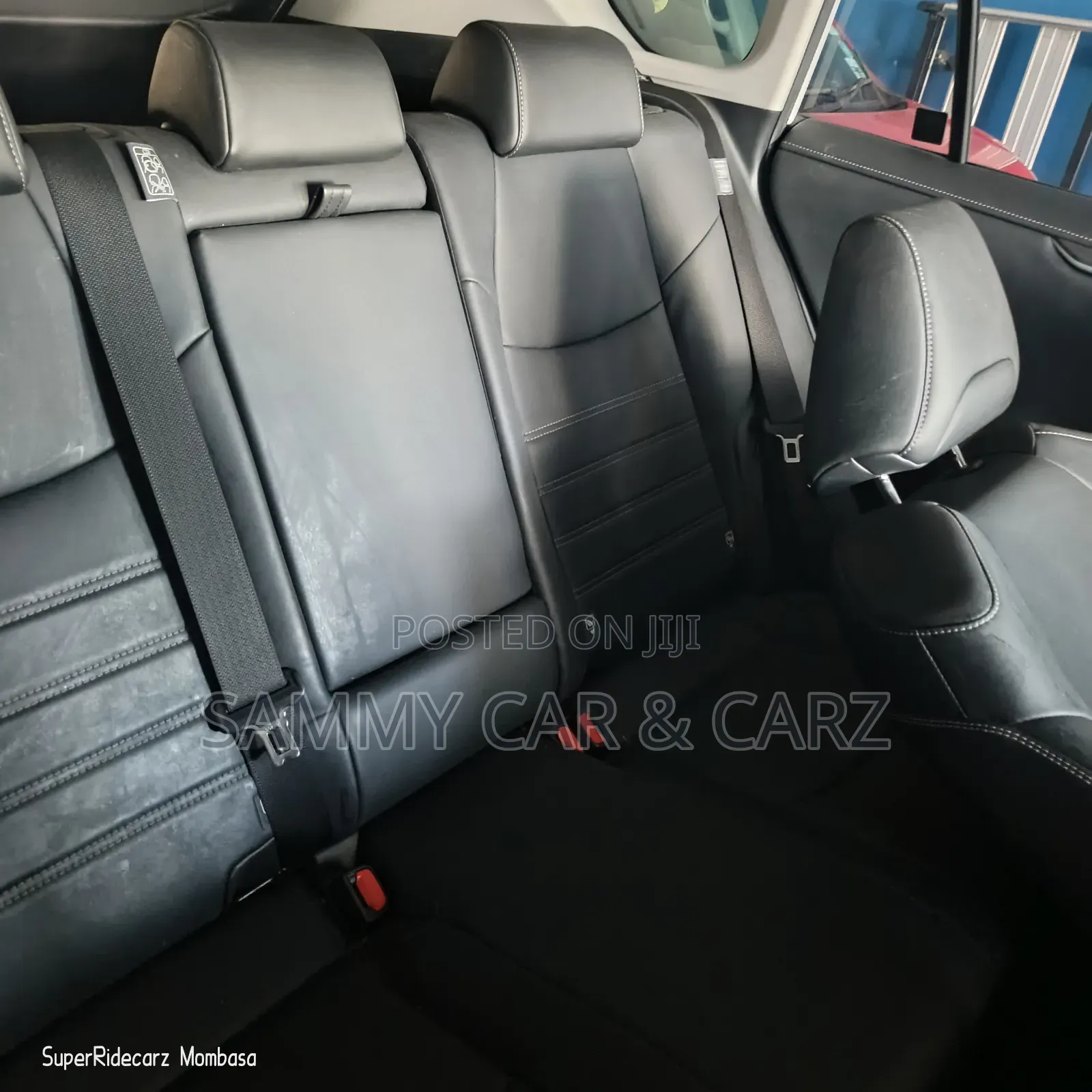 Toyota RAV4 2019 White